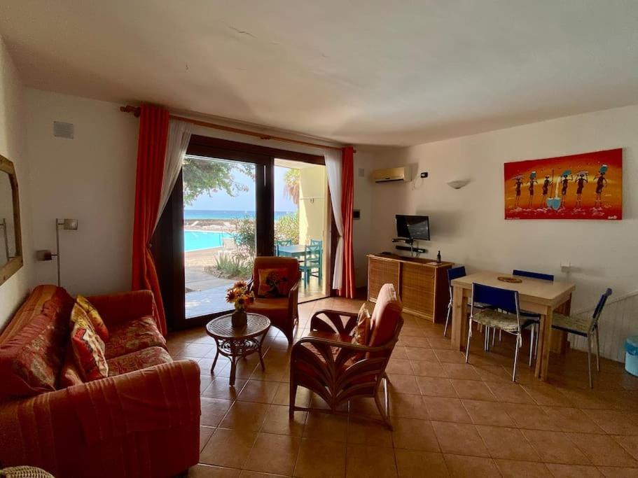 Porto Antigo - Charming & Peaceful Apartment Overlooking Pool And Sea سانتا ماريا المظهر الخارجي الصورة